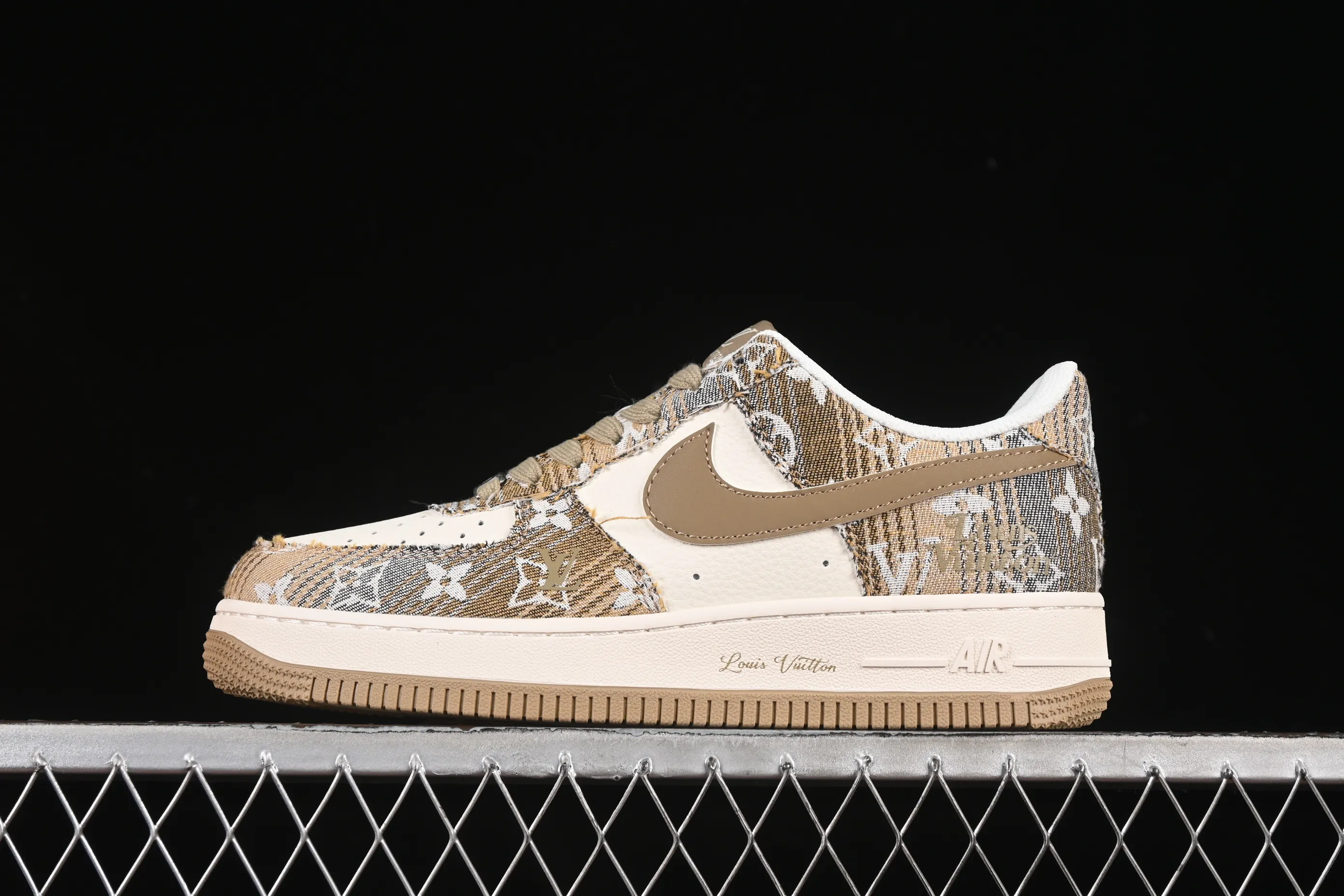 All categories Nk Air Force 1 Air Force series Nk Air Force 1 Low Air Force low-top Nike Air Force 1'07 Low LV joint khaki print denim Air Force 1 low-top casual sneakers XS1958-582
